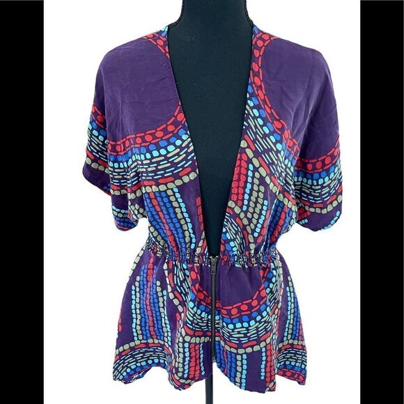 Abstract print 100% silk zip front top, shark bite hem, dolman sleeve, size S - Picture 1 of 5